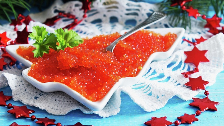 Эксперты рассказали, как выбрать лососевую икру